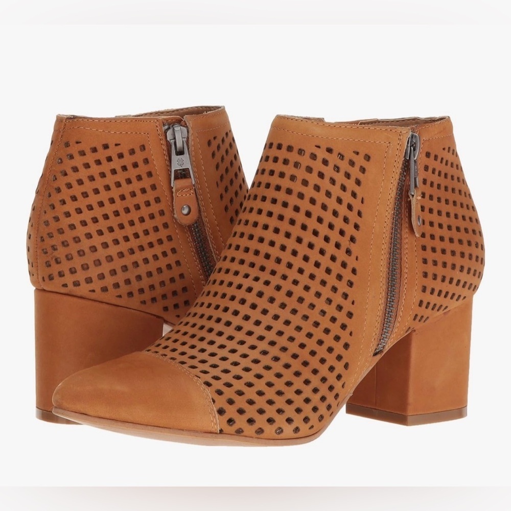 Lucky Brand Jakelyn Bootie in Cafe Size 9 - Picture 15 of 15
